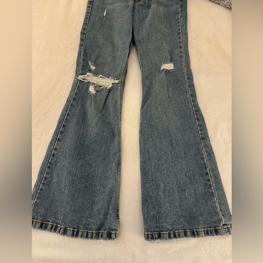 Never Worn Flare Jeans - Picture 4 of 7